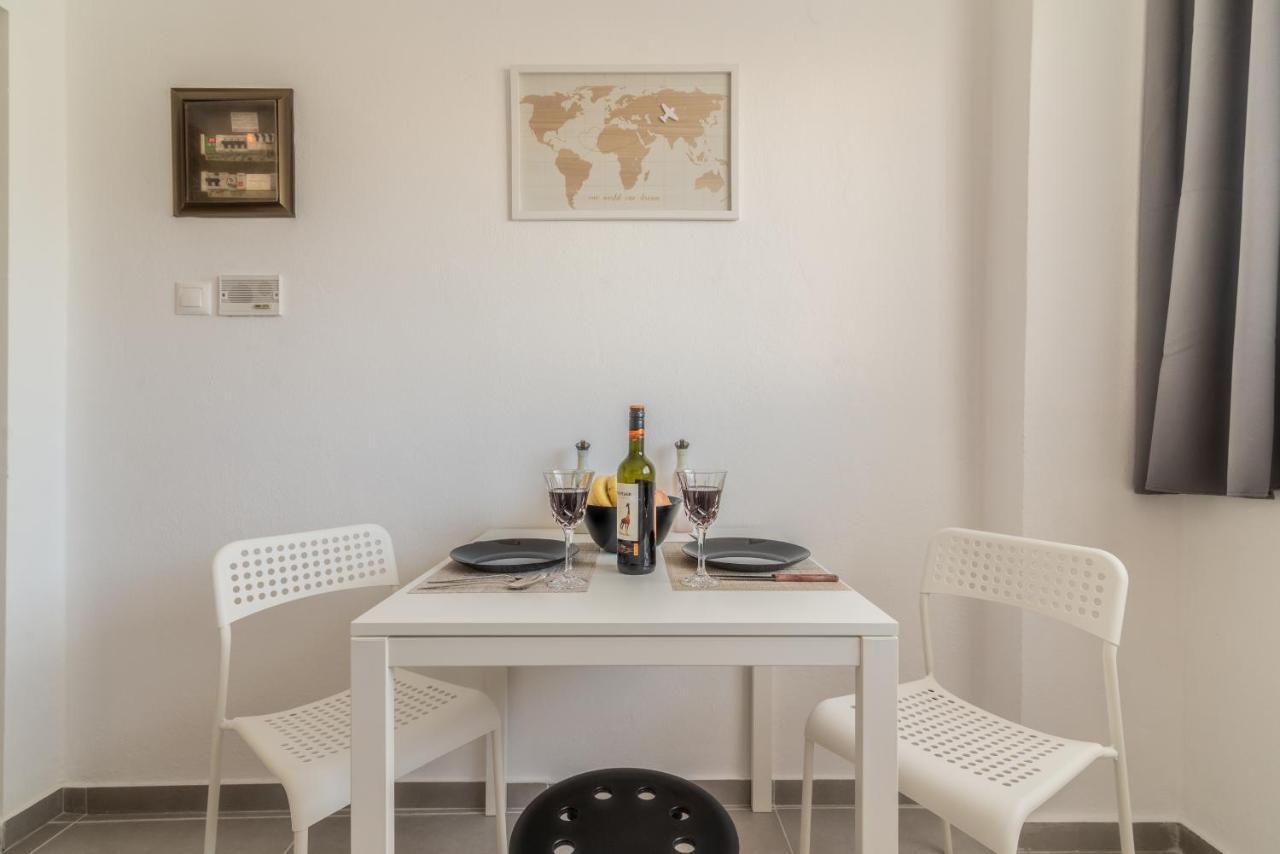 Envite Apartment In City Center Heraklion  Bagian luar foto